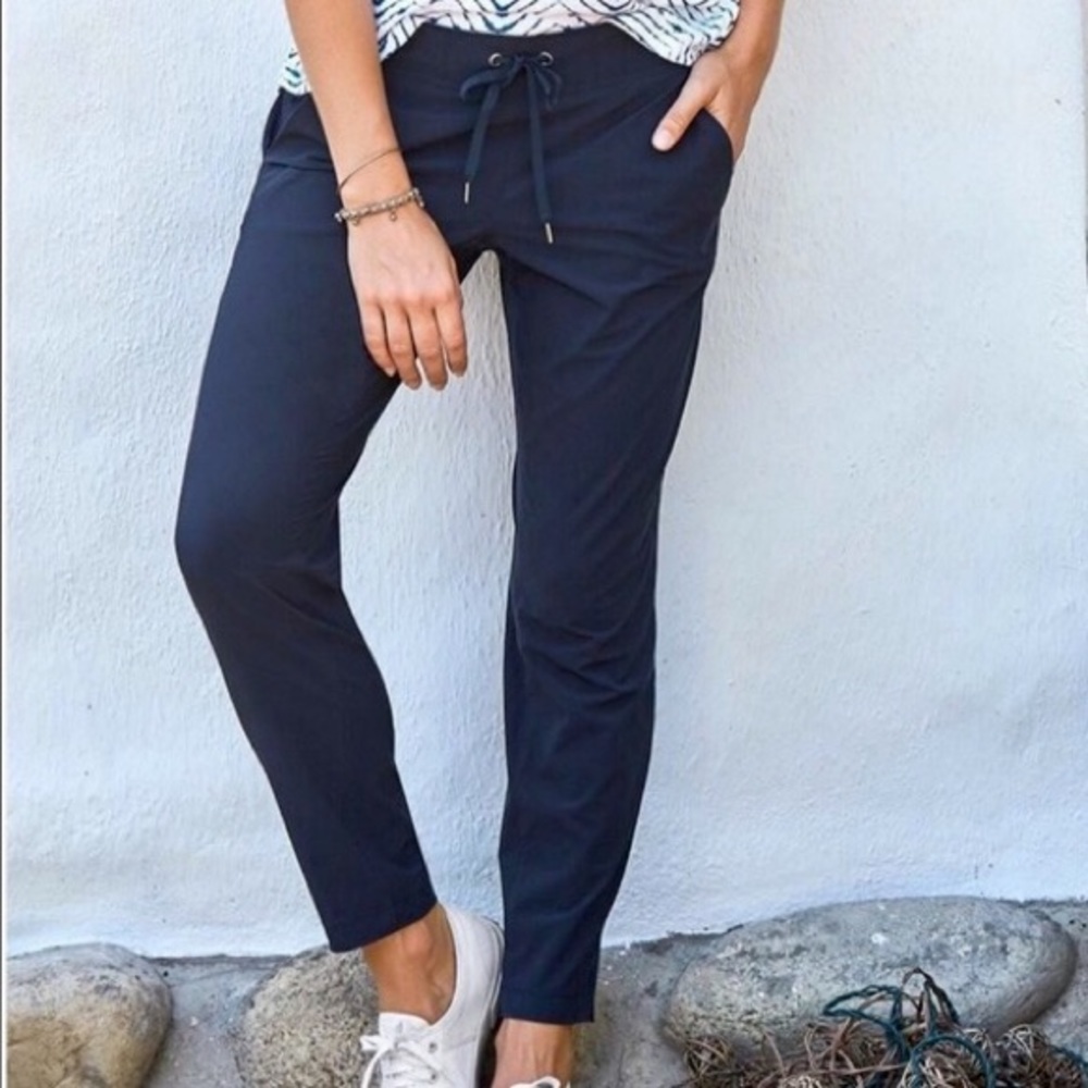 Athleta Midtown Ankle Pant Navy 8